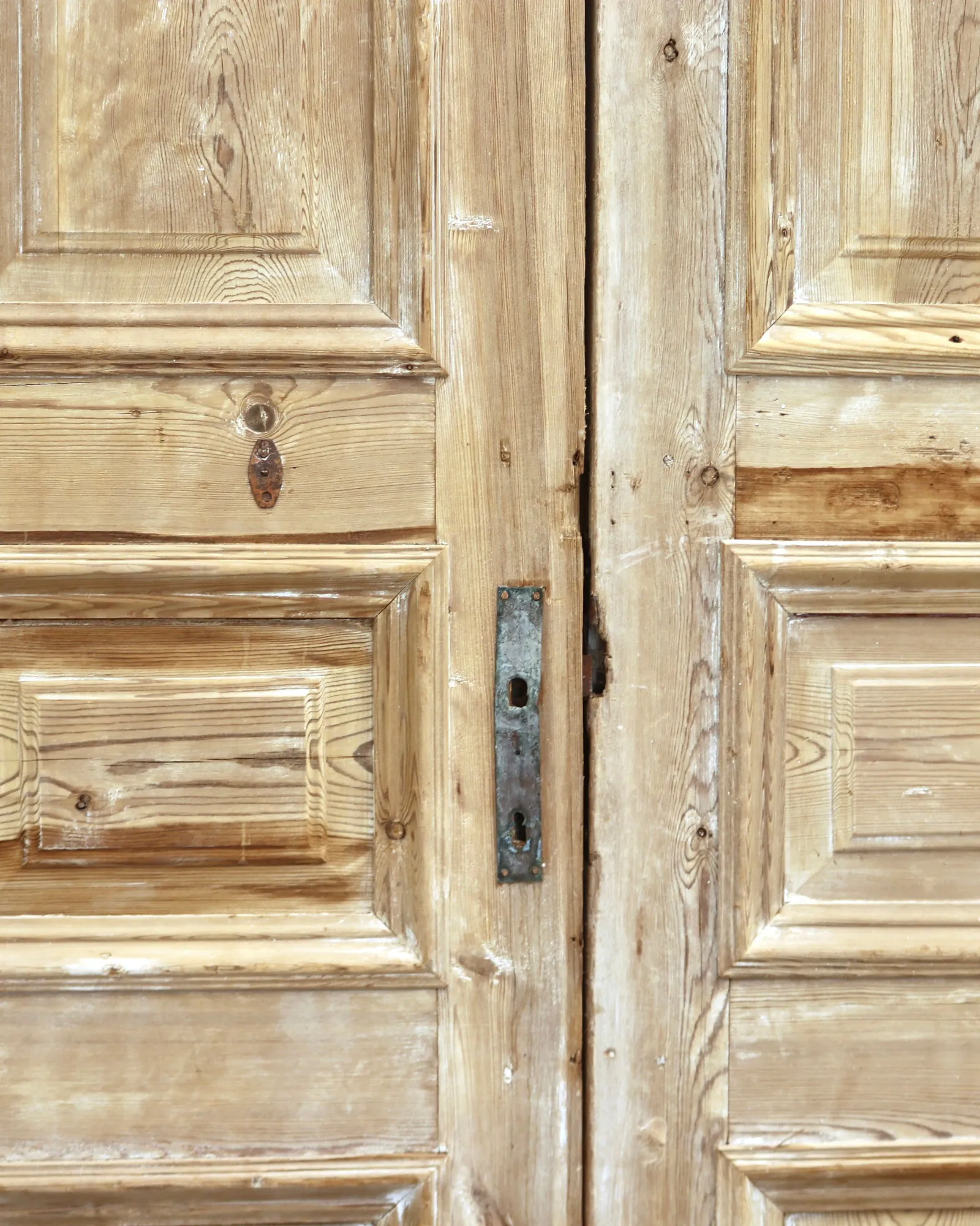 THE OLSEN SOLID DOOR PAIR