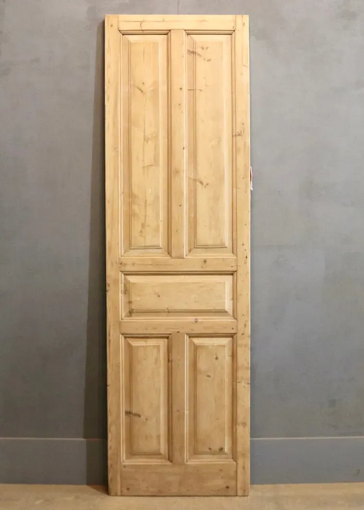 THE CLIFT SINGLE SOLID DOOR