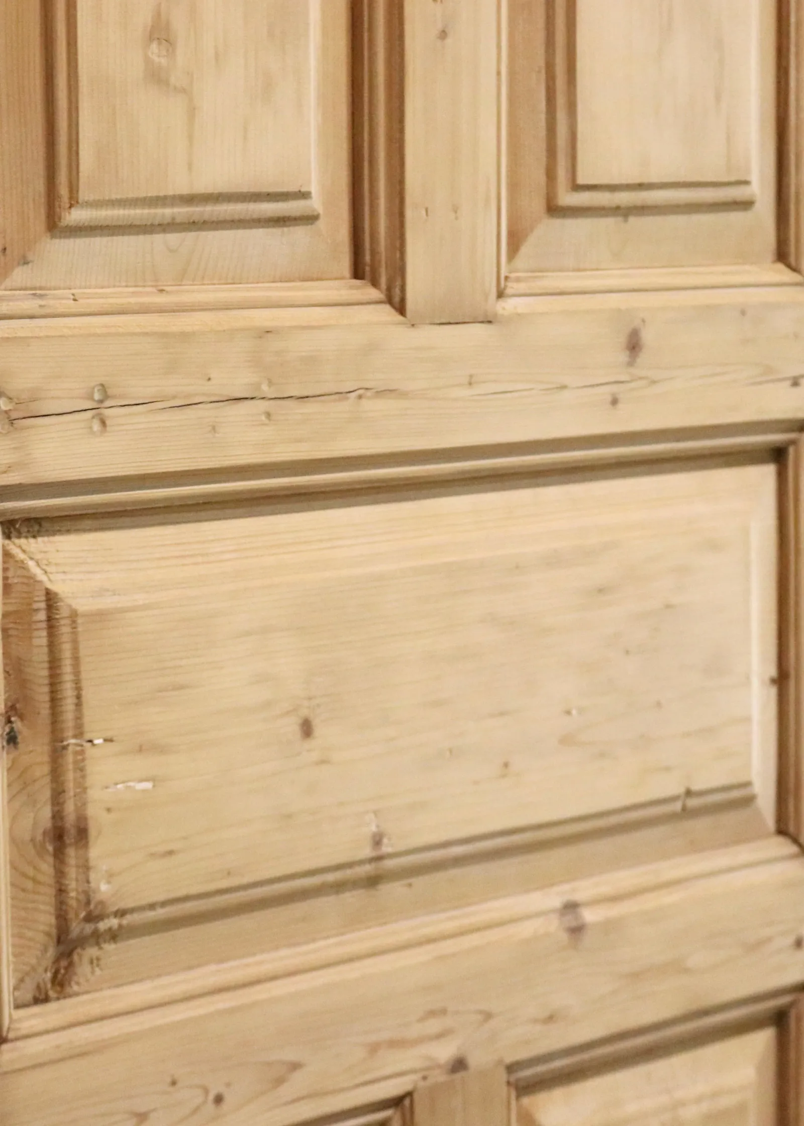 THE CLIFT SINGLE SOLID DOOR