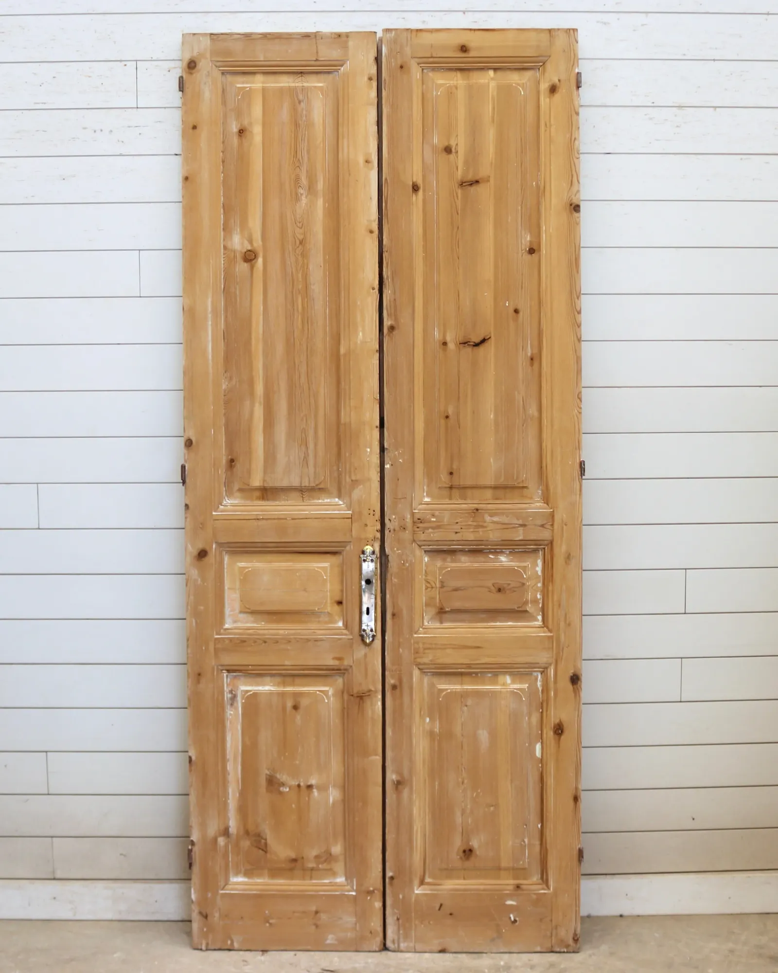 THE DANSBY SOLID DOOR PAIR
