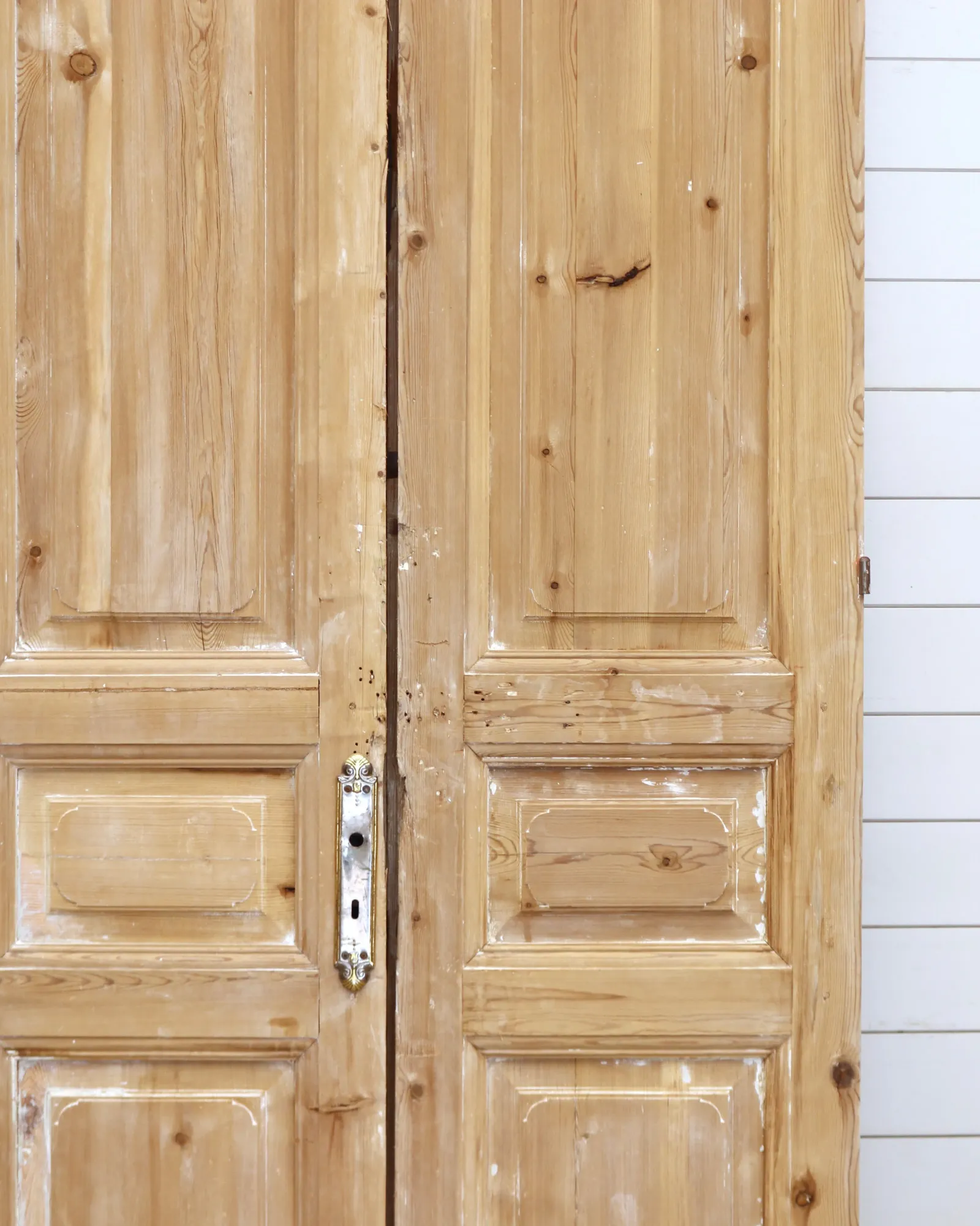 THE DANSBY SOLID DOOR PAIR