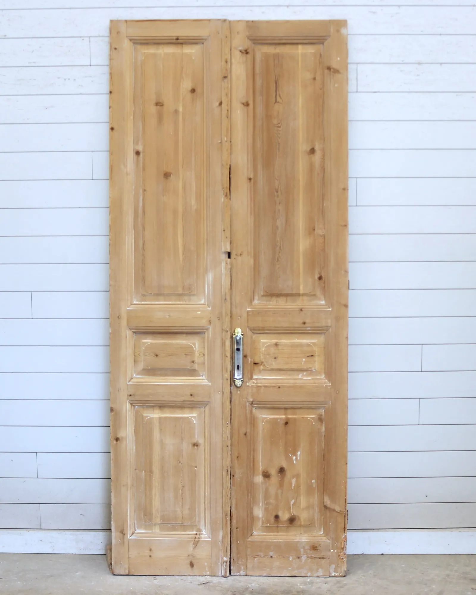 THE DANSBY SOLID DOOR PAIR