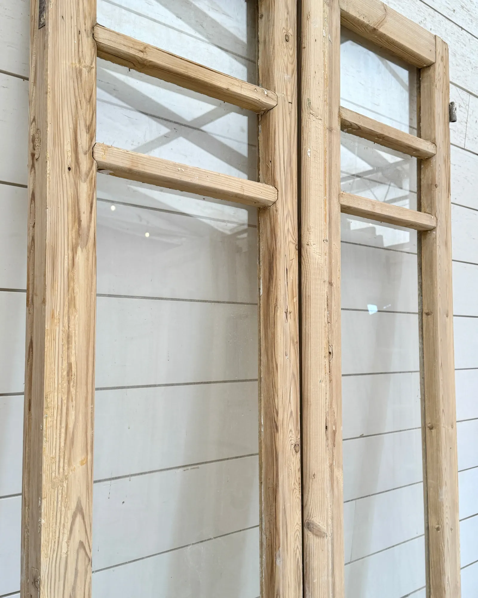 THE ISAAIS GLASS DOOR PAIR