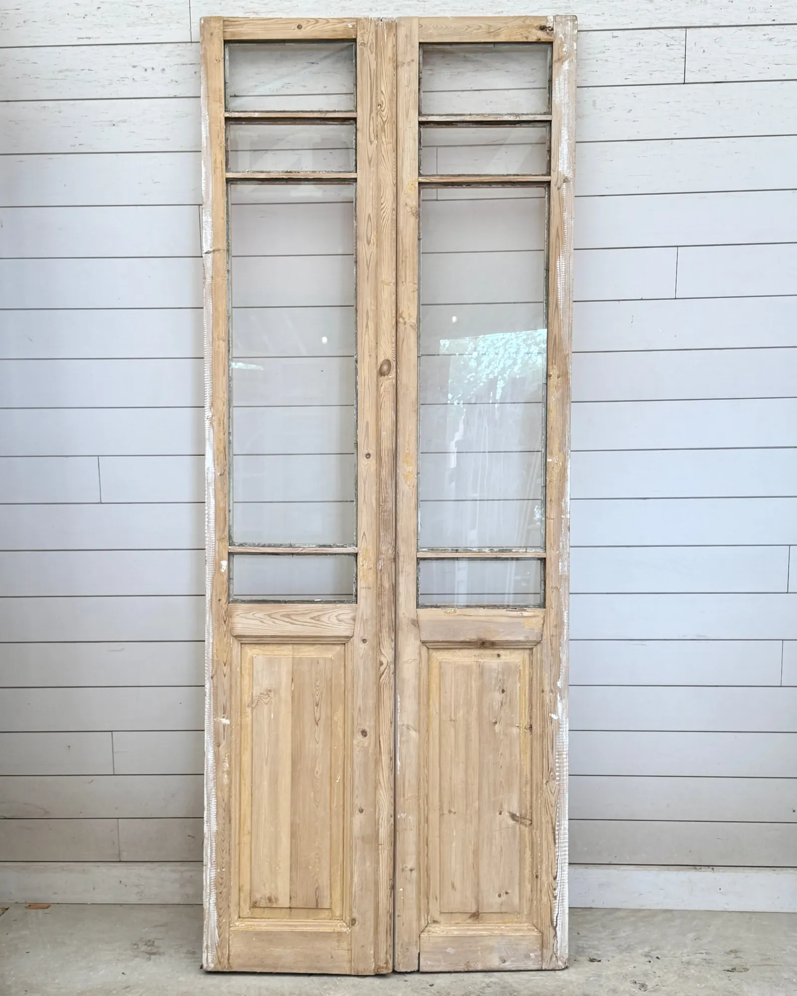 THE ISAAIS GLASS DOOR PAIR