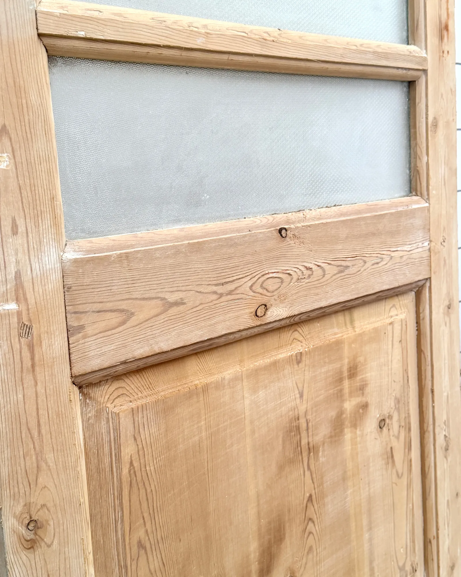 THE JONES SINGLE GLASS DOOR