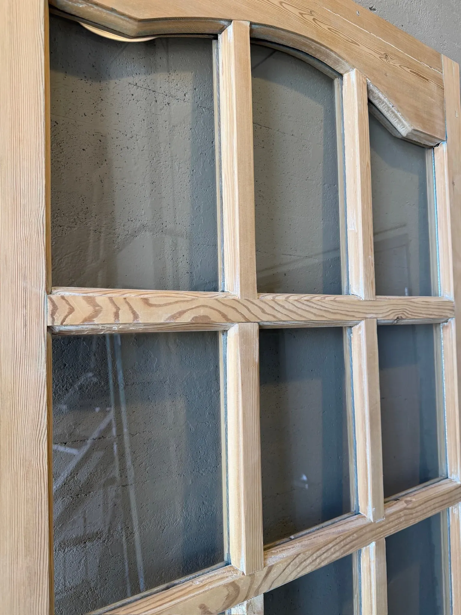 THE KASSIE SINGLE GLASS DOOR