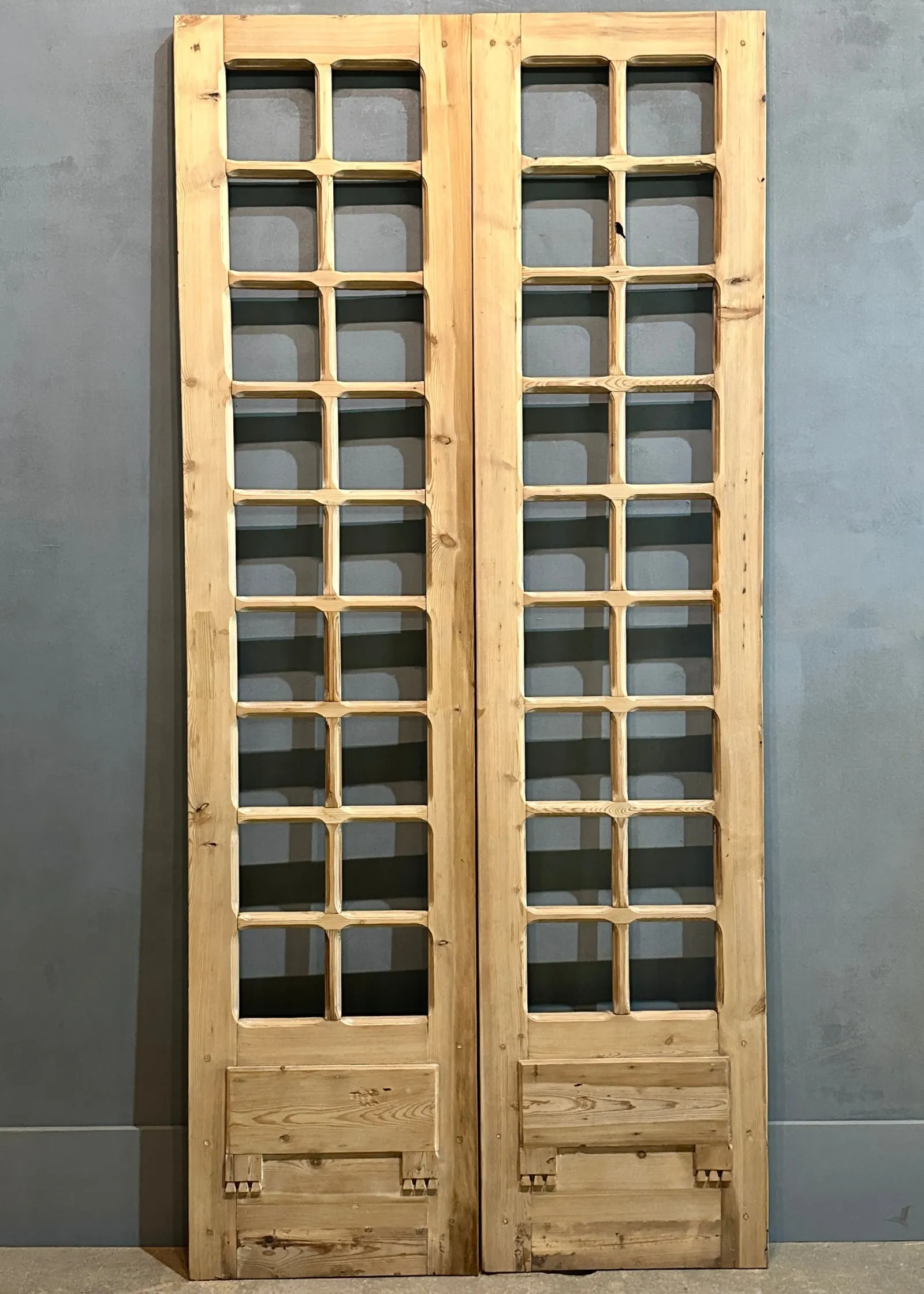 THE MILO GLASS DOOR PAIR