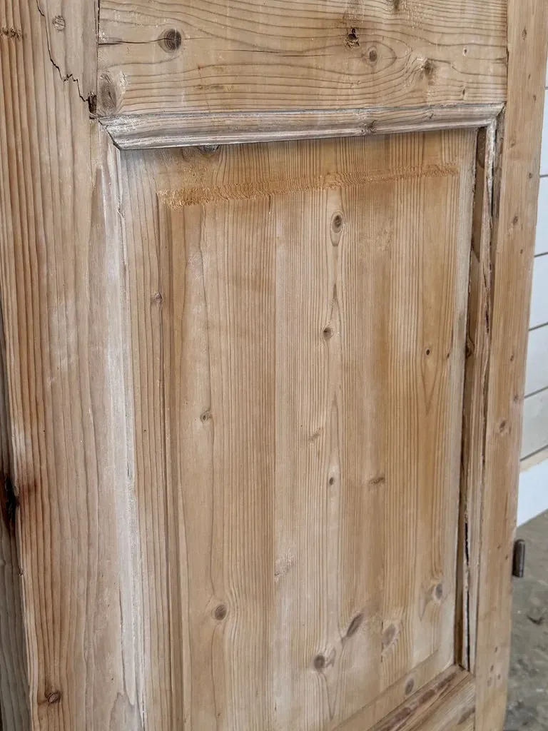 THE LIMON SINGLE DOOR WITH GLASS