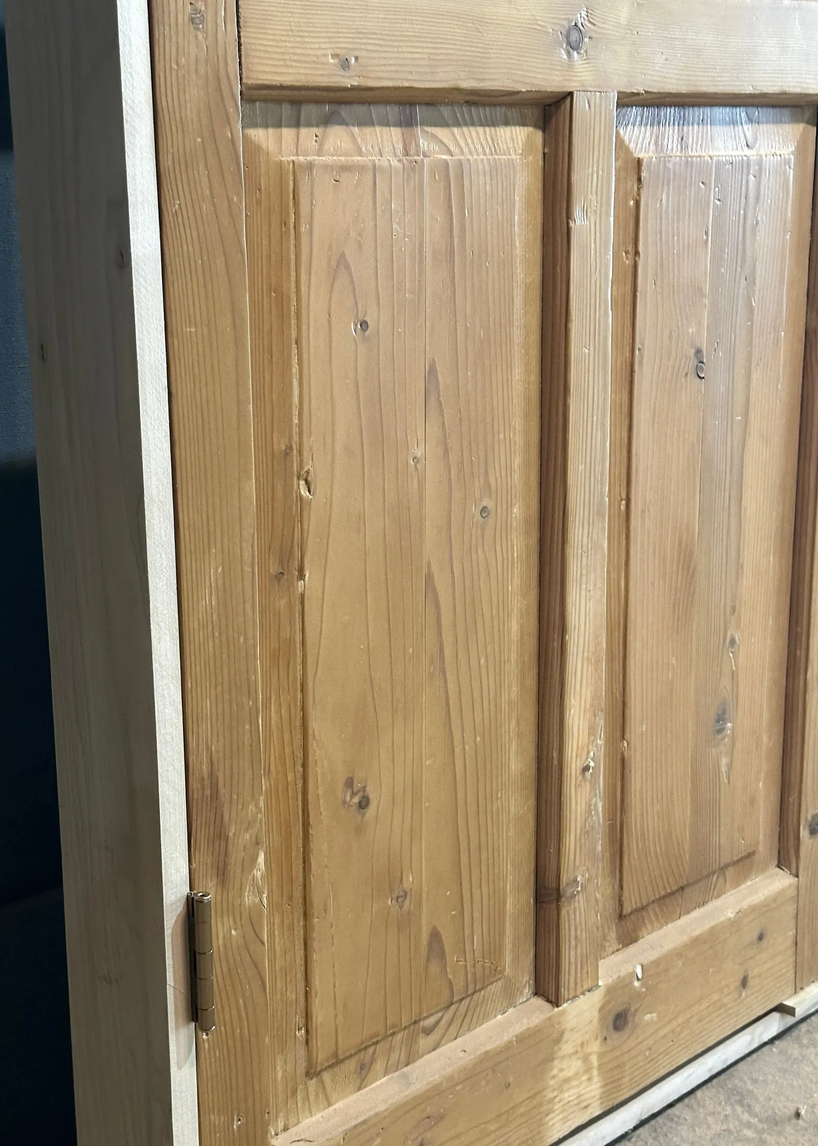 THE TREVOR SINGLE GLASS DOOR