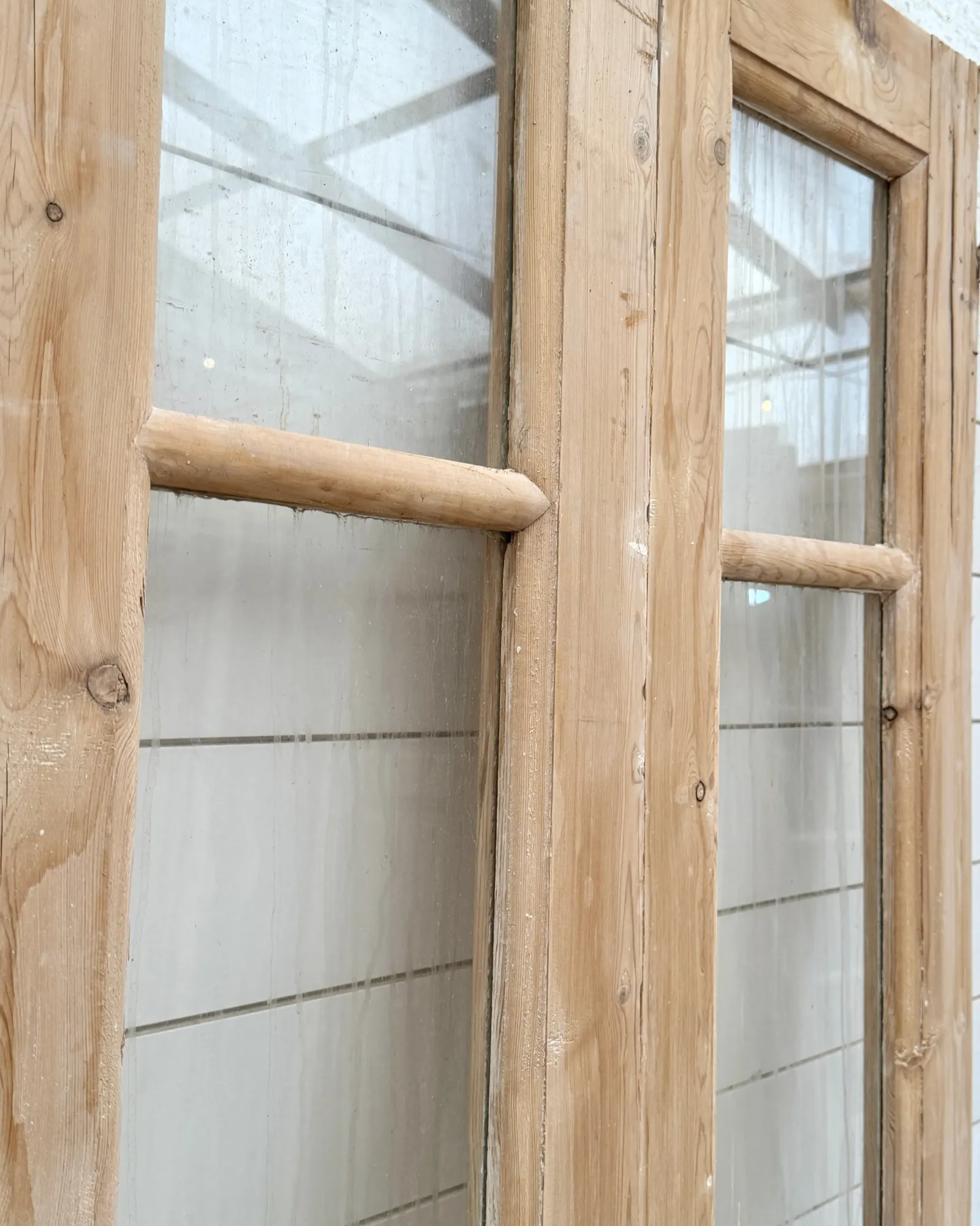 THE NARDA GLASS DOOR PAIR