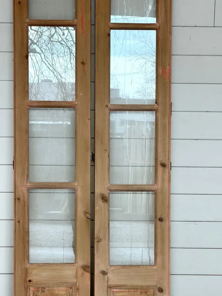 THE OZONA GLASS DOOR PAIR
