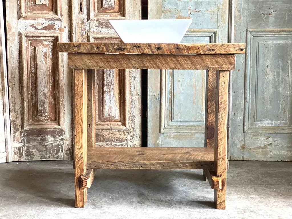THE PARKER VANITY