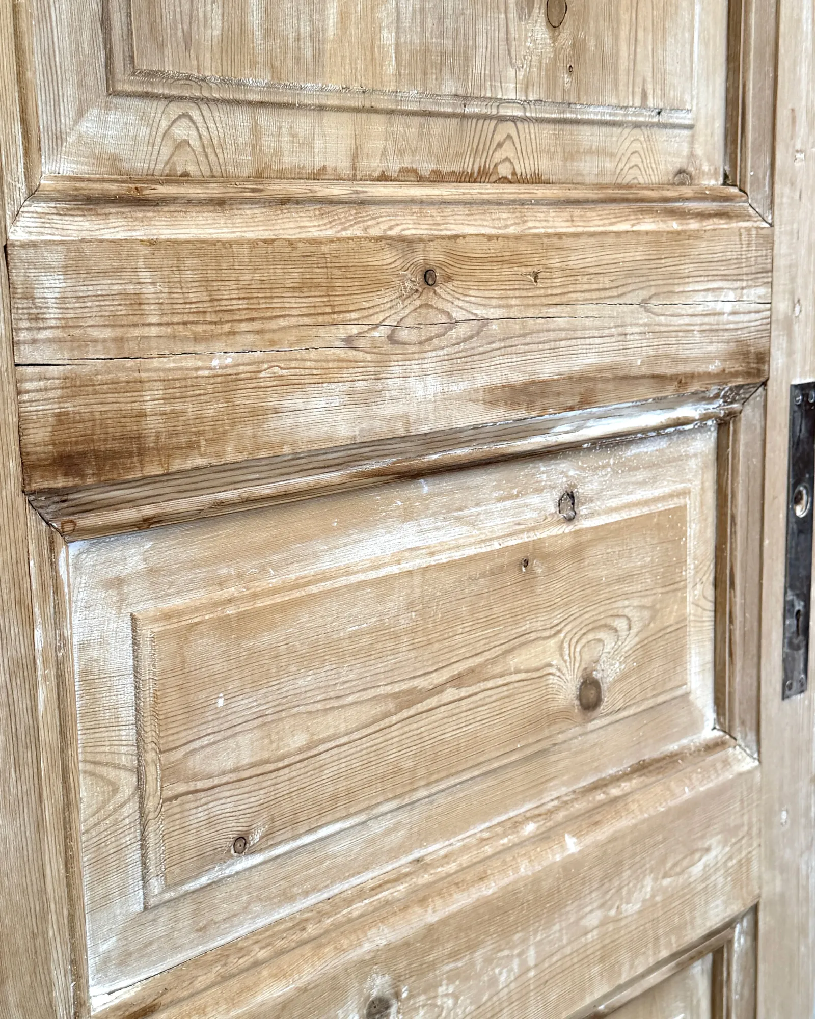 THE ARTHUR SINGLE SOLID DOOR