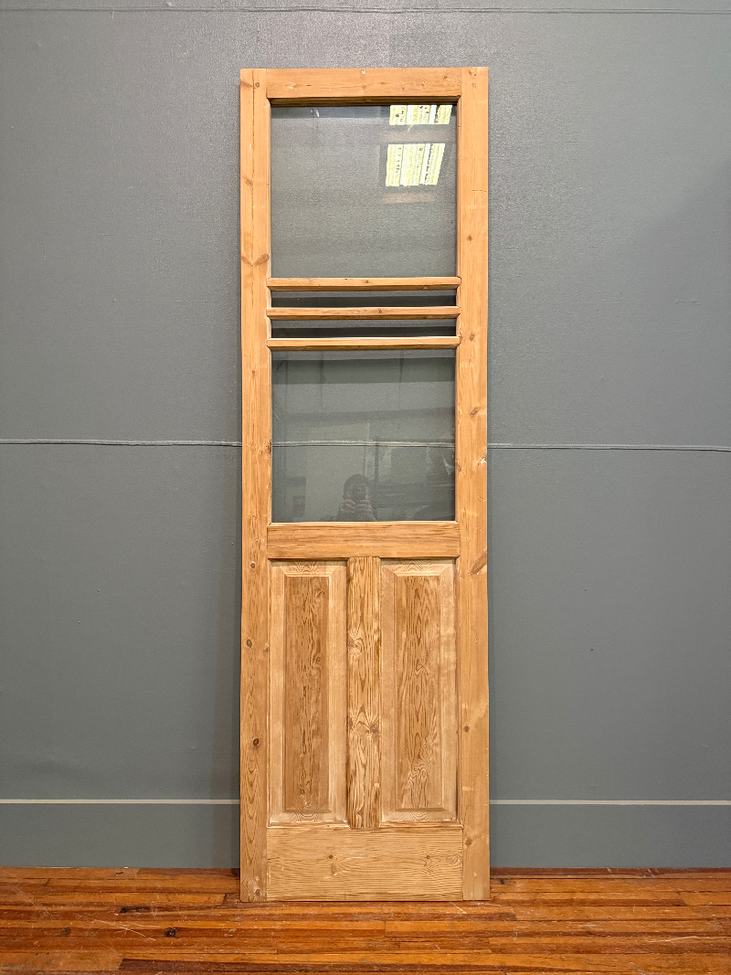 THE MARIA SINGLE DOOR WITH GLASS