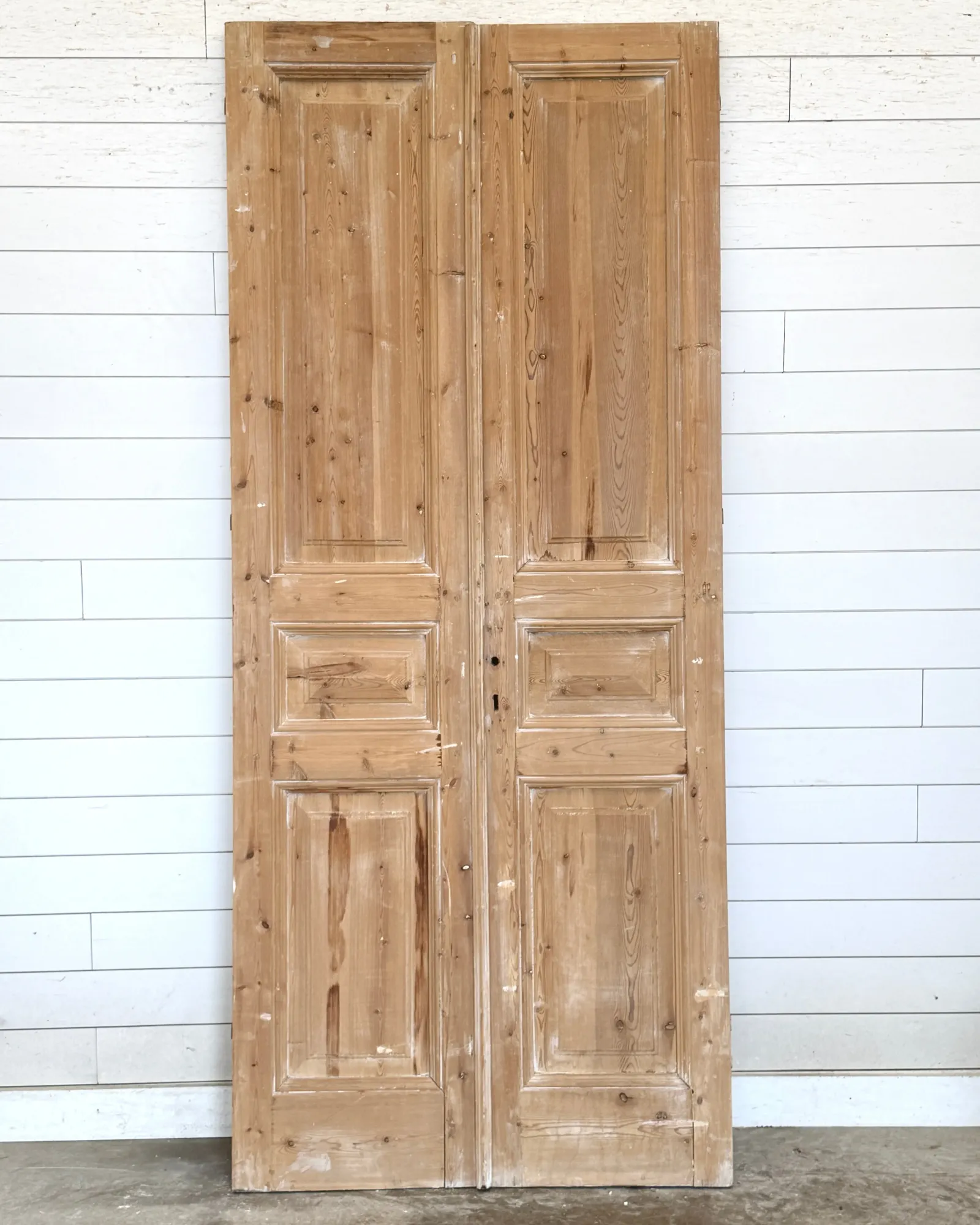 THE SEARCY SOLID DOOR PAIR