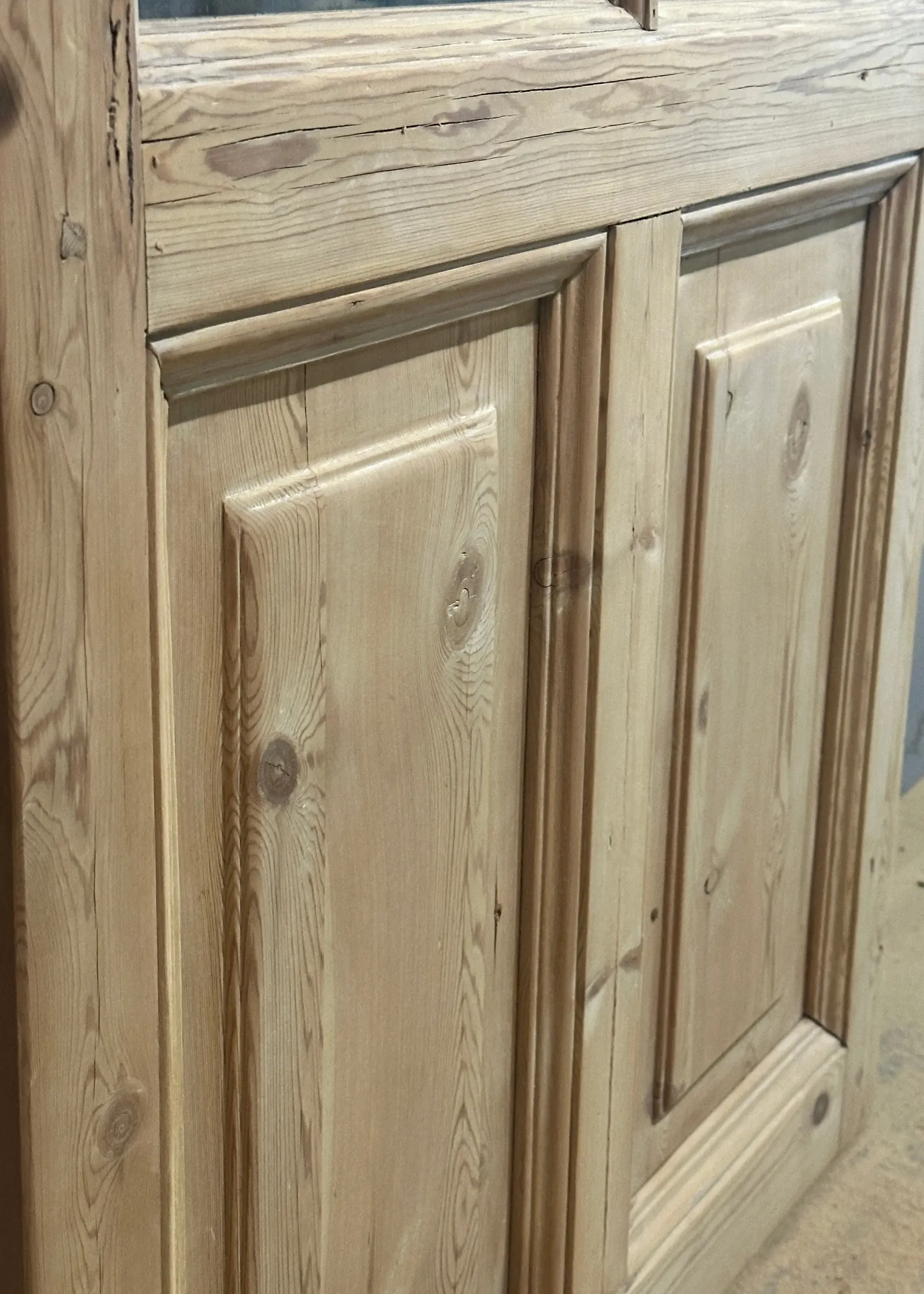 THE ABBEY SINGLE GLASS DOOR