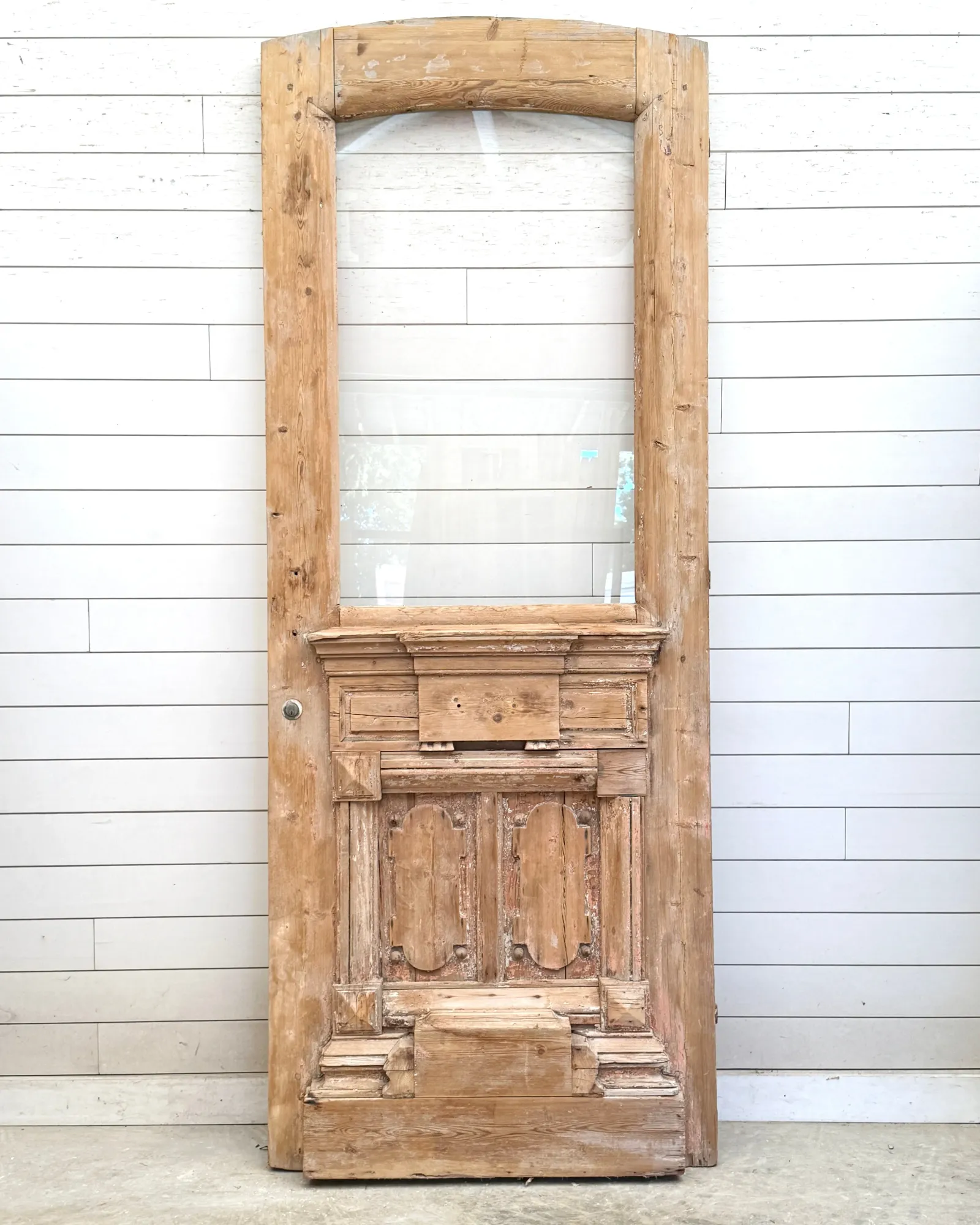 THE TRIUMPH SINGLE DOOR WITH GLASS
