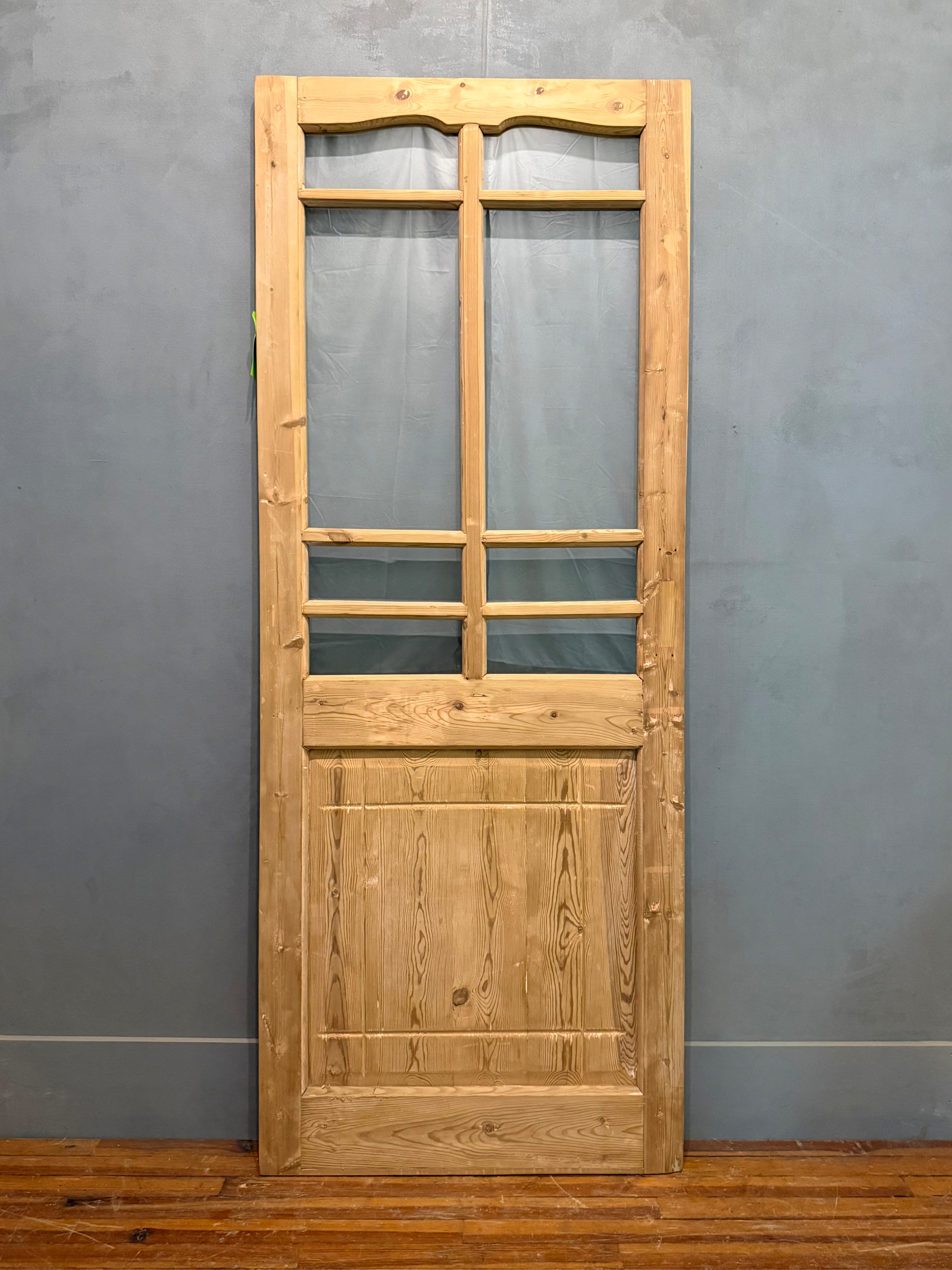 THE AQUILA SINGLE DOOR WITH GLASS
