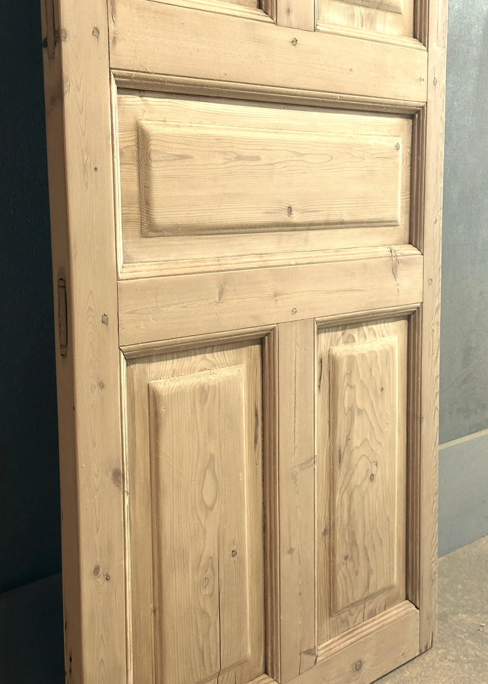 THE CALICO SINGLE SOLID DOOR