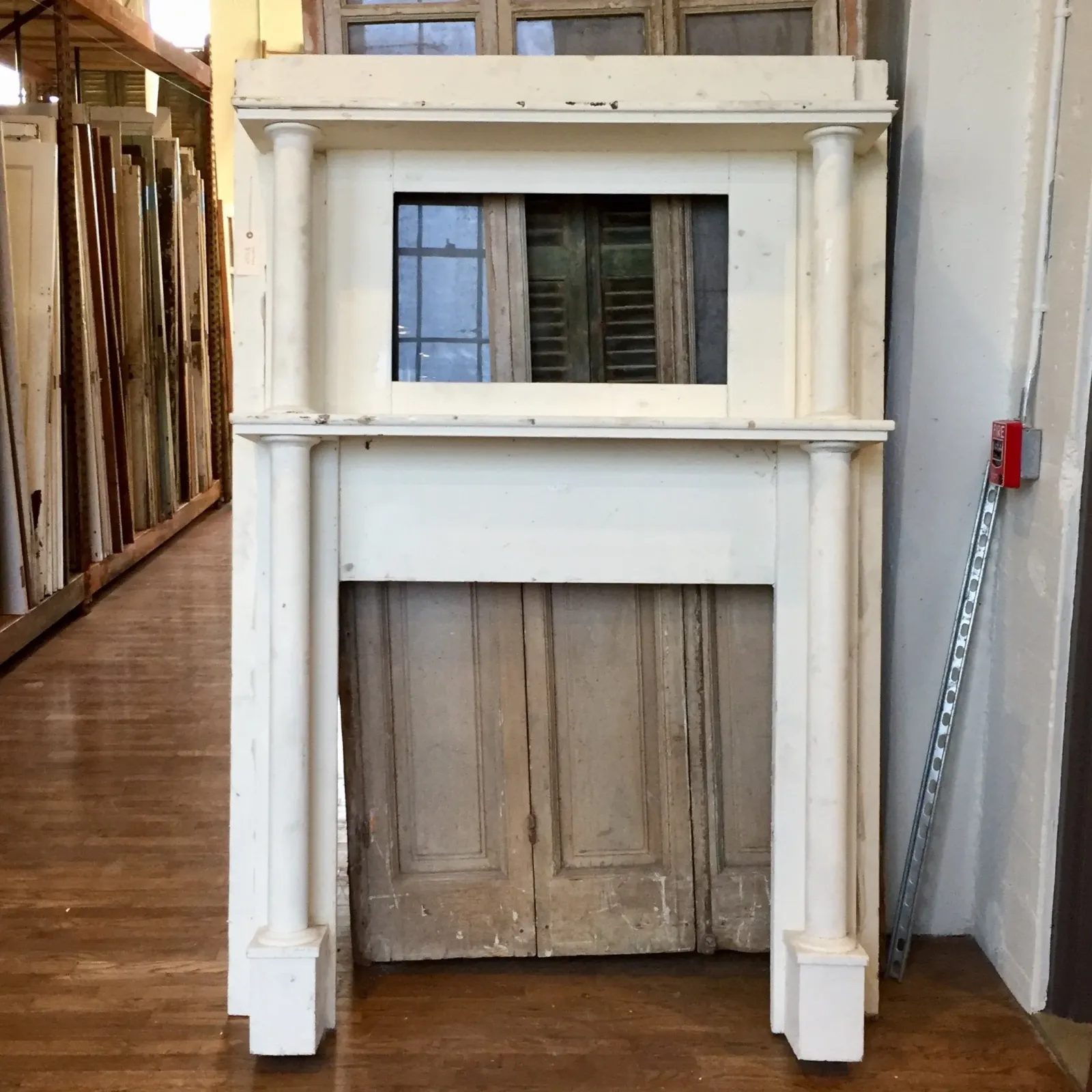 White Double Mantle