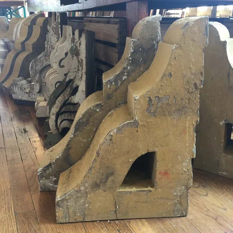Yellow Corbel