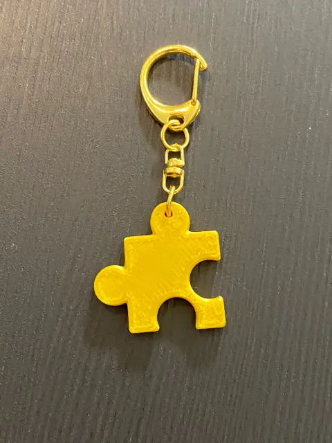 Banjo Kazooie Jiggy Keychain | Golden Puzzle Piece Gamer Gift | Nostalgic 3D Printed Collectible for Retro Gaming Fans