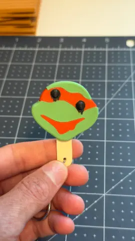 TMNT ’90s Ice Cream Keychain - Thumbnail 6