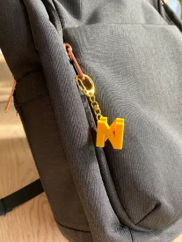 N64 Logo Keychain: Retro Gold Nintendo Gamer Gift - Thumbnail 5