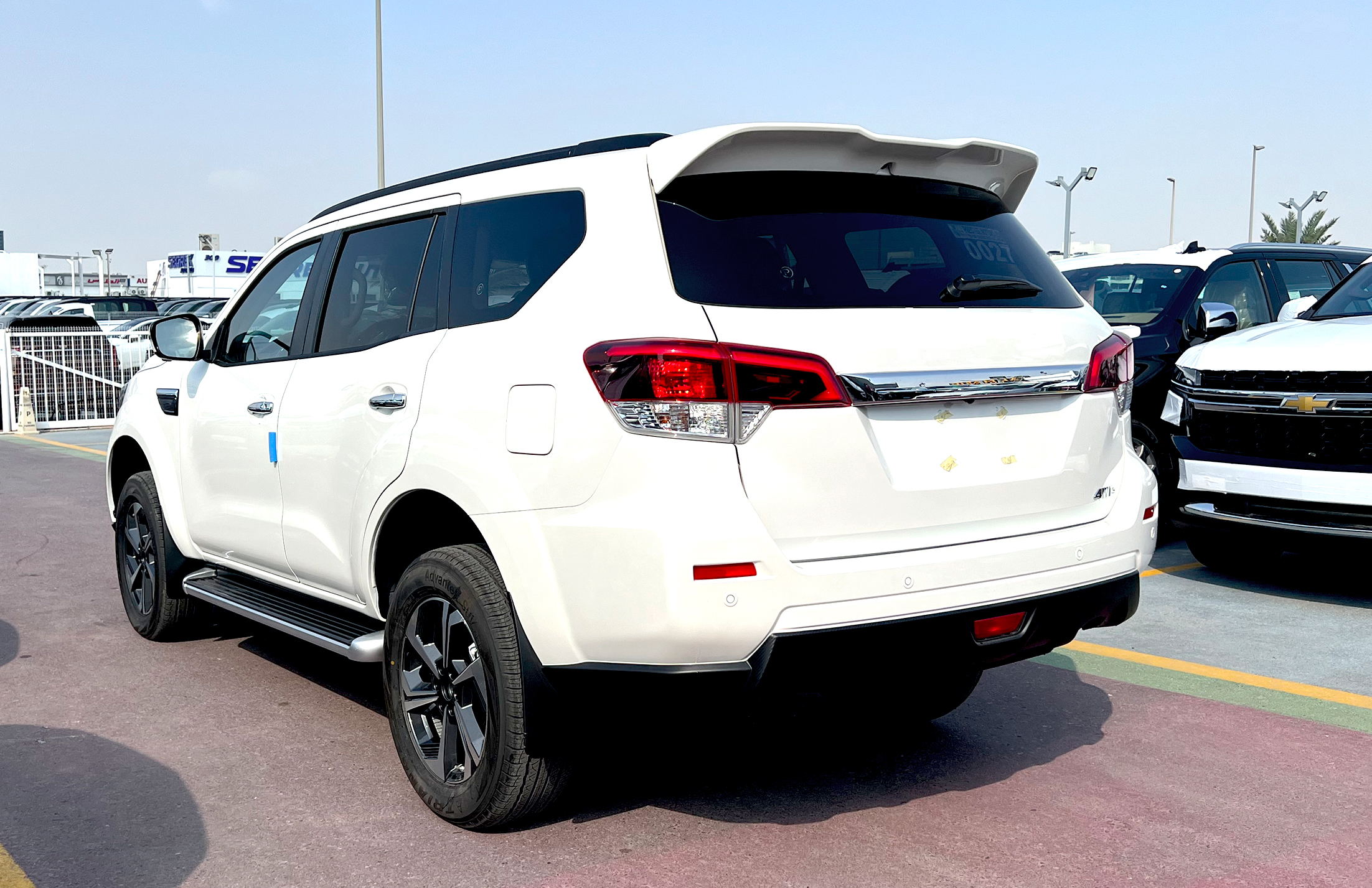 Dongfeng Paladin 2023 White Prestige Motor Dubai