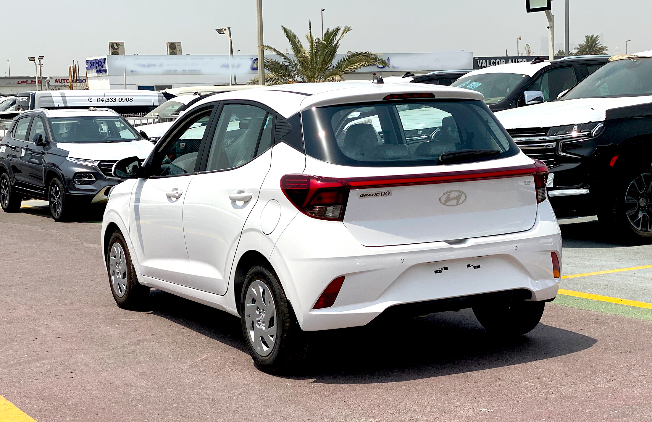 Hyundai Grand i10 Hatchback 2024 Local Registration +10% Prestige Motor Dubai