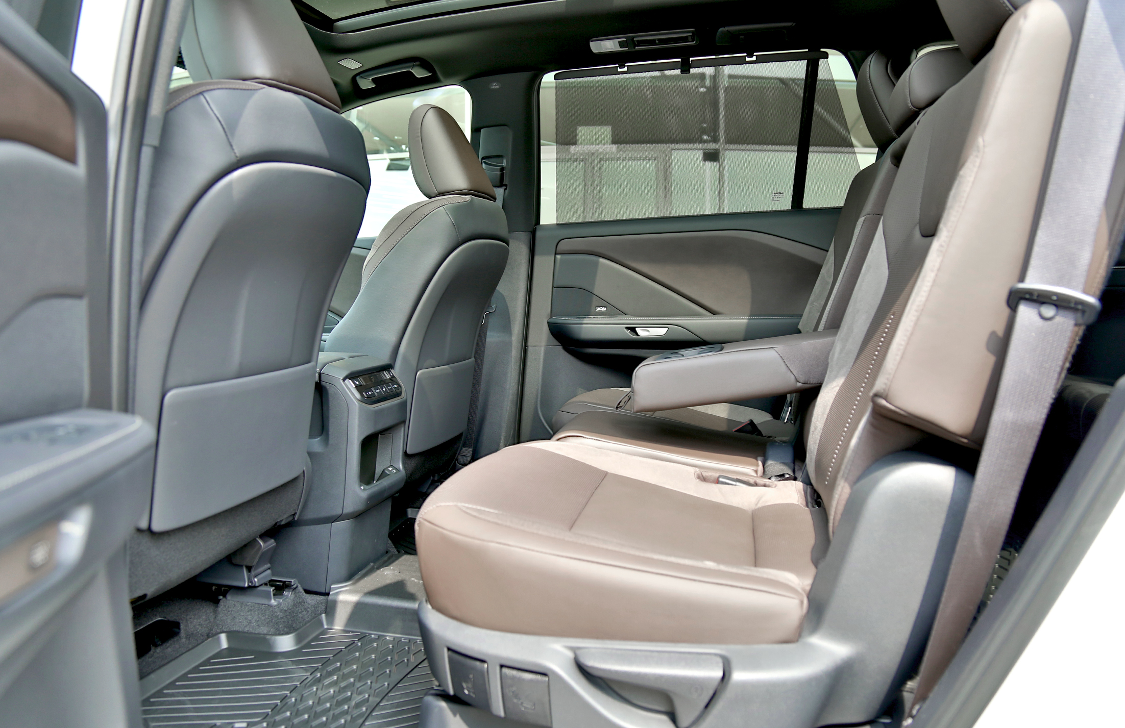 Lexus TX 350 EXECUTIVE 7seats. For Local Registration +10% Prestige Motor Dubai