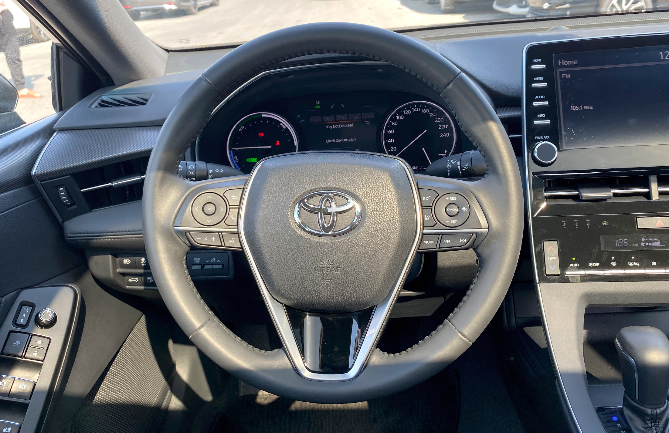 Toyota Avalon Hybrid 2021 Local Registration +10% Prestige Motor Dubai