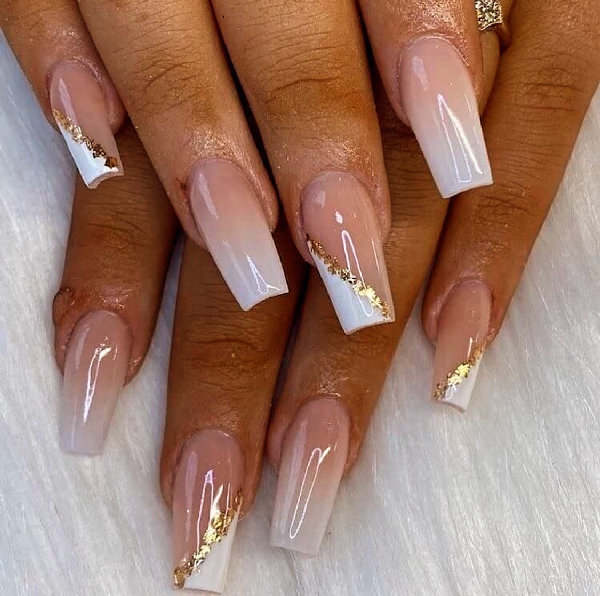 Vee Nails