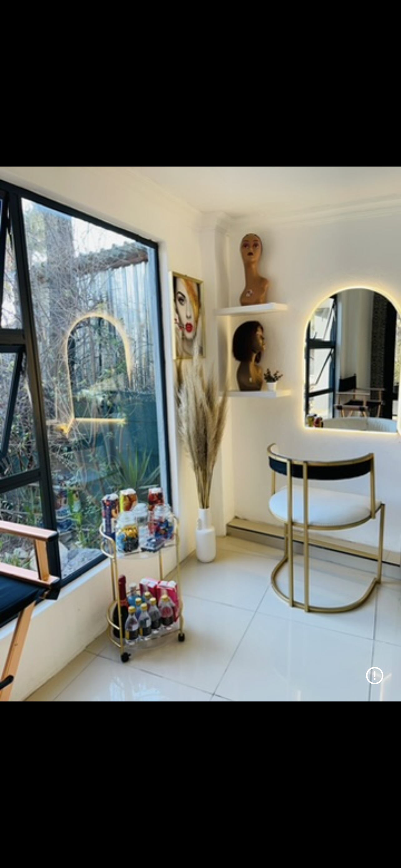 TEE GLAMMED BEAUTY BAR