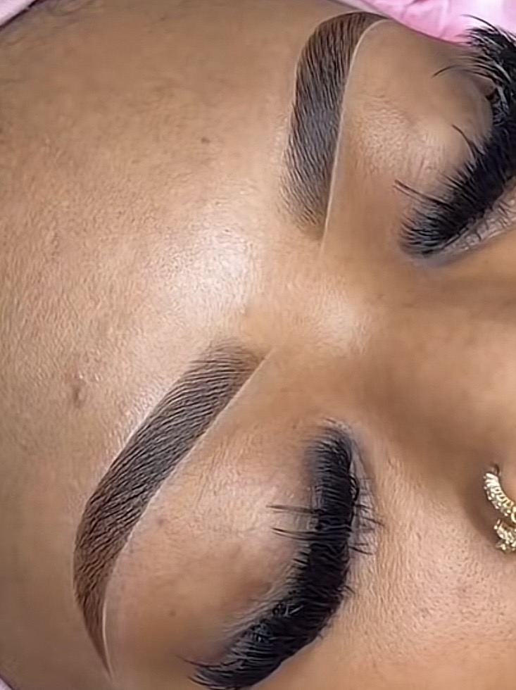 La’Brow Room