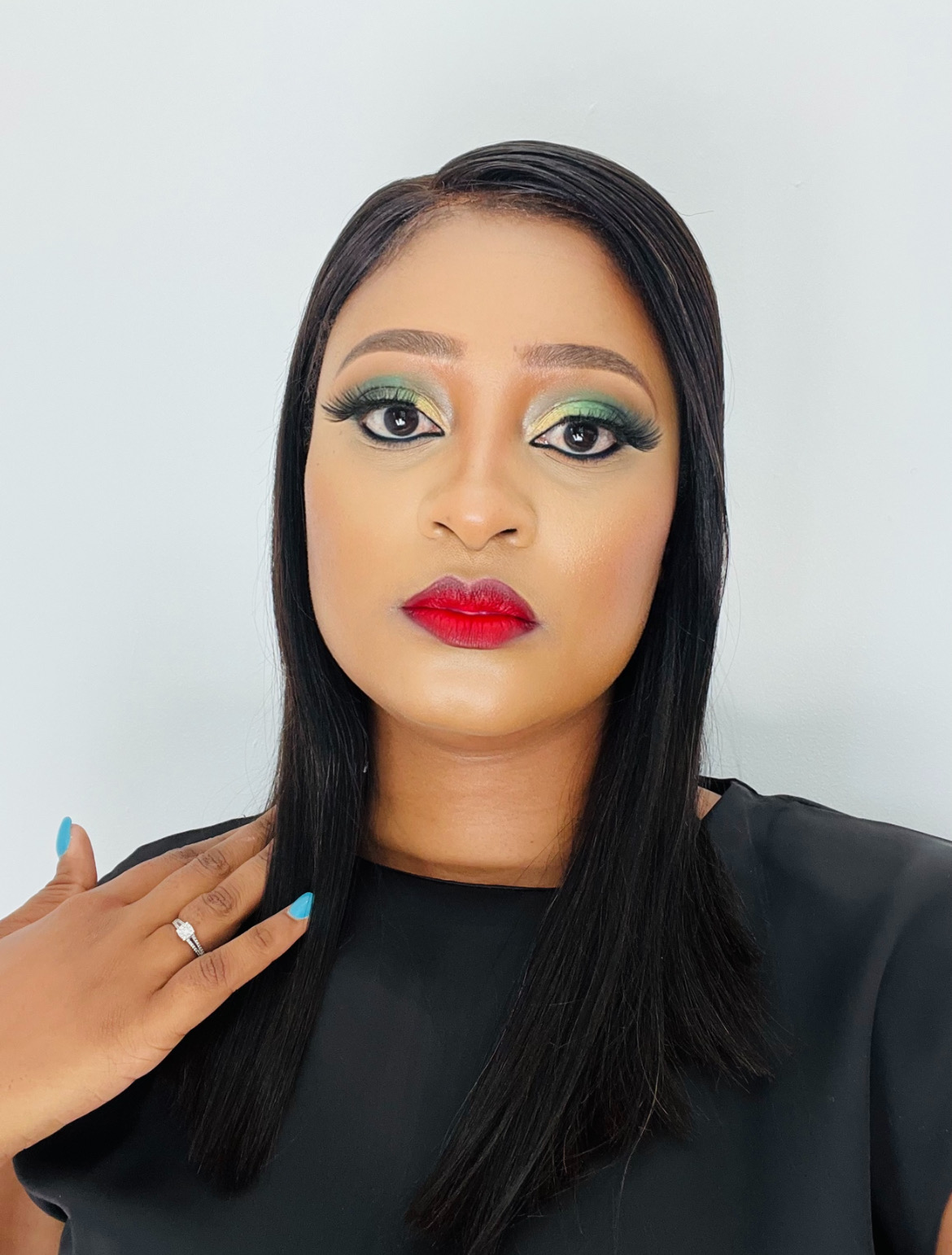 Hla the makeup artist