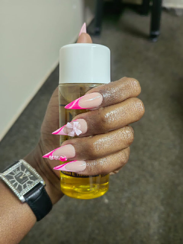 sandie’s Nails