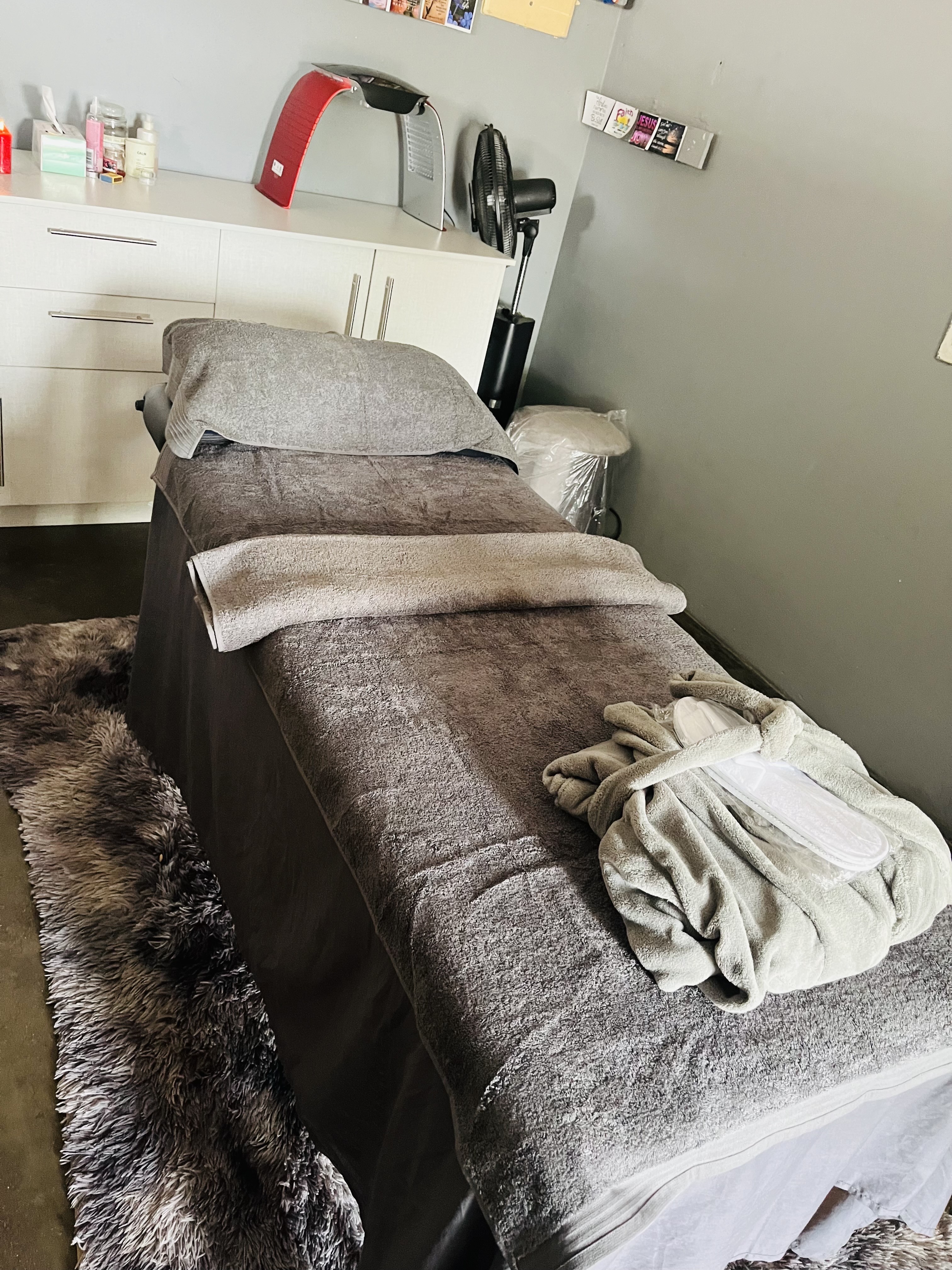 REGOS MASSAGE THERAPY