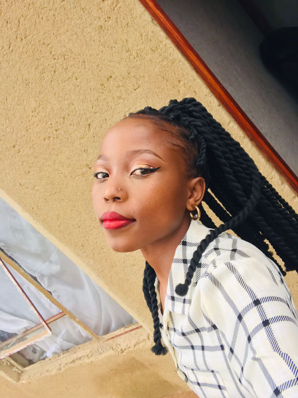 Nthabi’s facebeat &nails