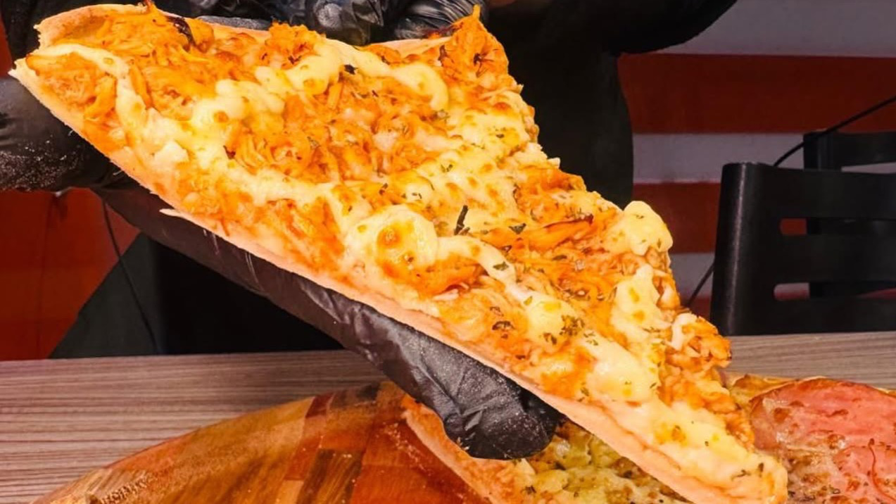 Market Pizzaria e Lancheria (Pizza)