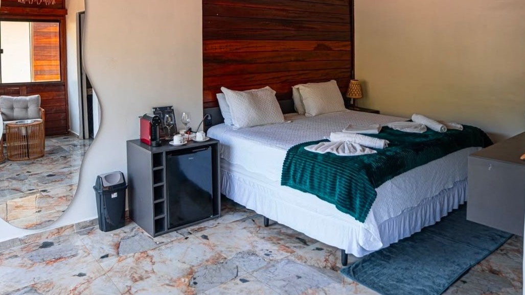Azzuro Hotel (Hospedagem)