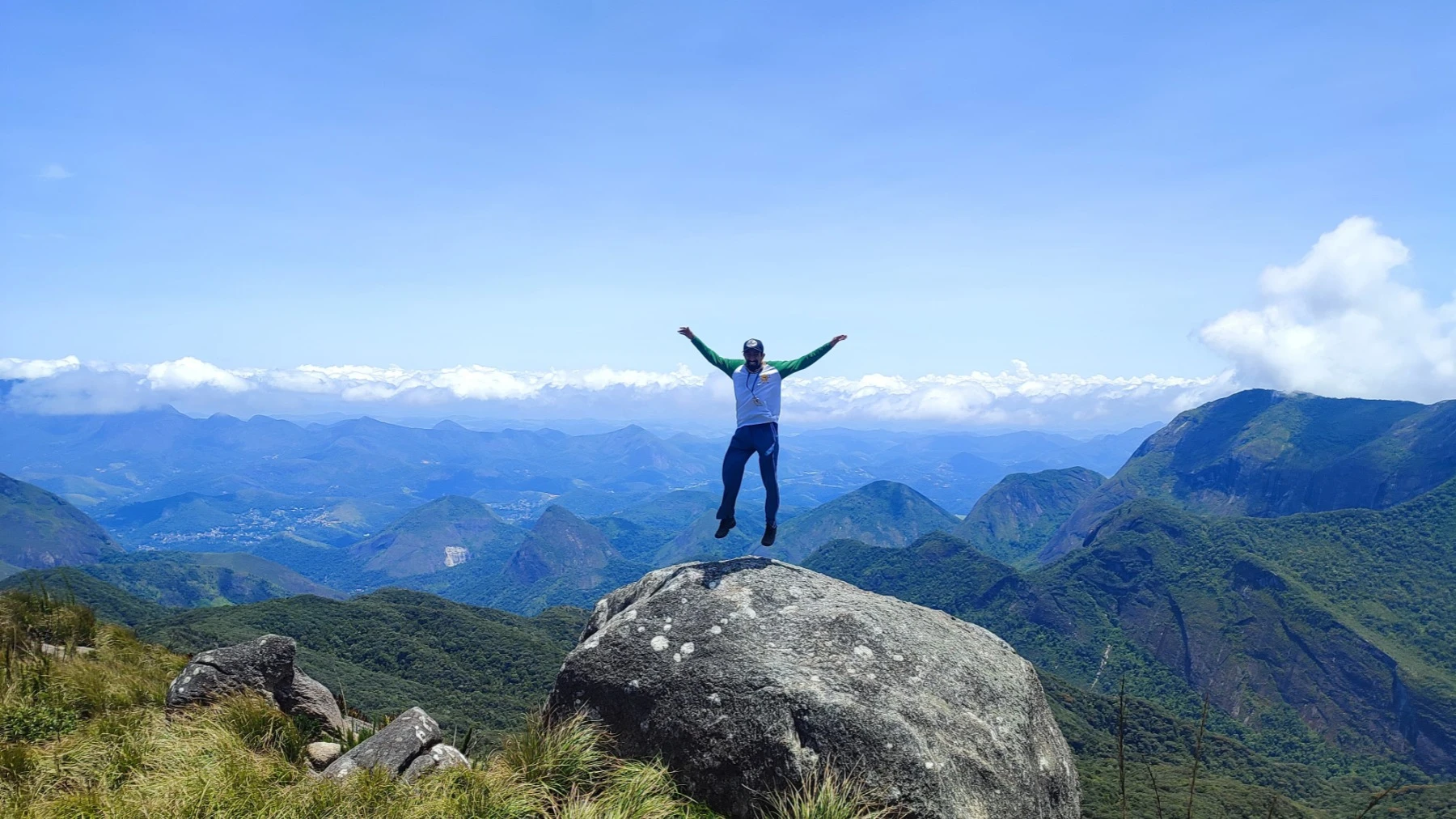 Aluz Expedições | Petrópolis (Trilha do Morro do Boné)