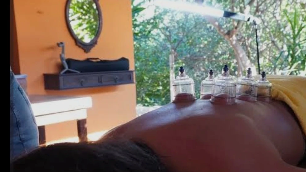 Condado Paraíso | Mendes (Massagem)