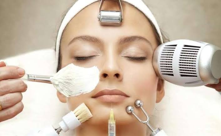 La Favorite Clinique - Procedimentos Faciais