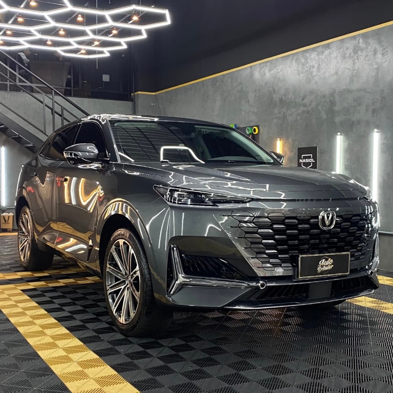 AZTEC  Auto Detailer
