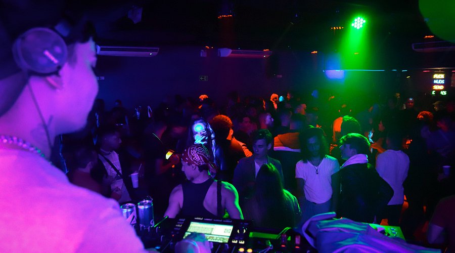 Purple Bar