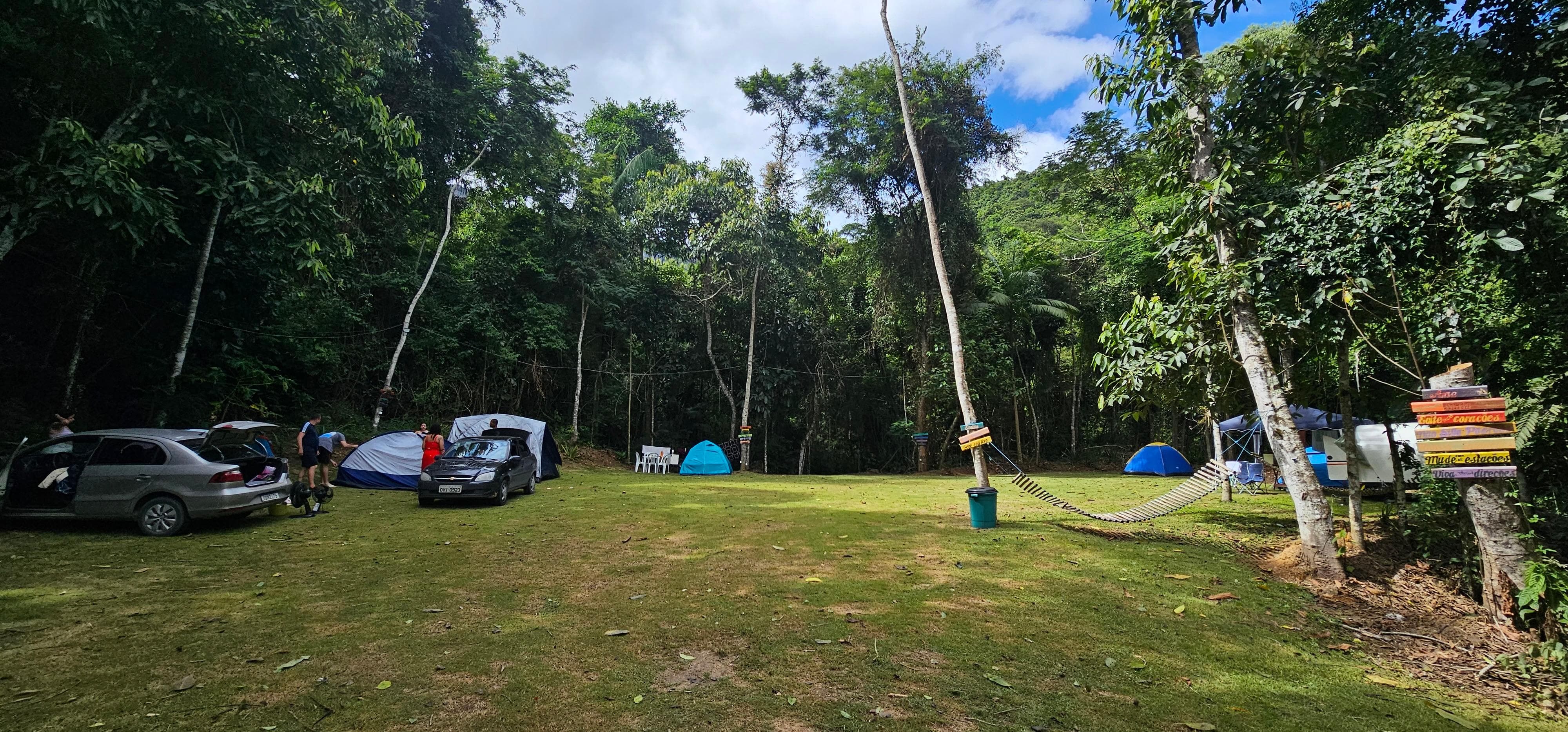 Poço do Quarentão | Iúna (Café da manhã + Camping)