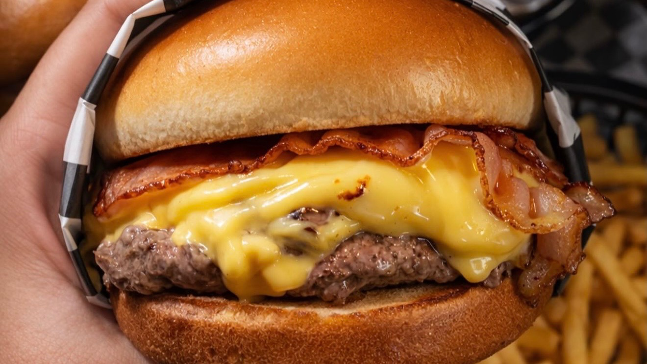 Dom Quixote Hamburgueria | Poços de Caldas (Hambúrguer)