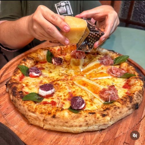 Felicità Pizzeria - Caraguatatuba (Pizza)