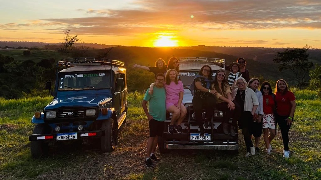 Tour da Serra (Passeio de Jipão)